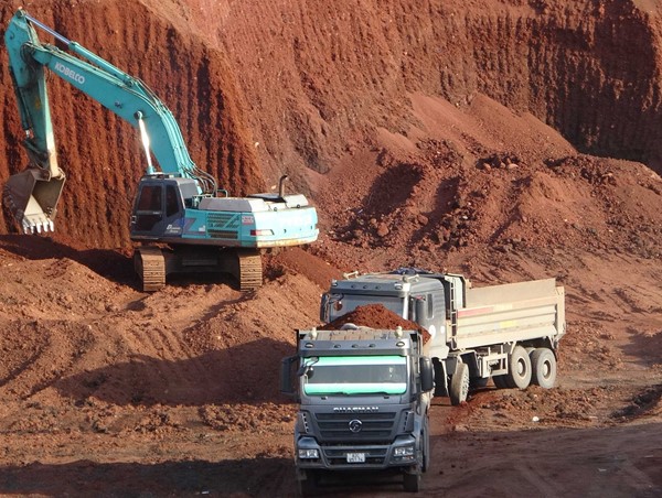 Kiến nghị gia hạn các mỏ đất đắp cho dự án cao tốc Vĩnh Hảo - Phan Thiết