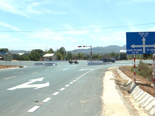 Tăng cường hệ thống ATGT đường Hồ Chí Minh đoạn qua địa bàn Kon Tum