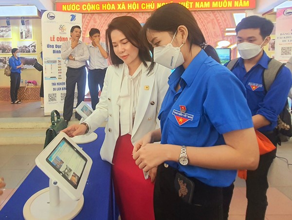 Đẩy mạnh chuyển đổi số trong lĩnh vực văn hóa, thể thao và du lịch