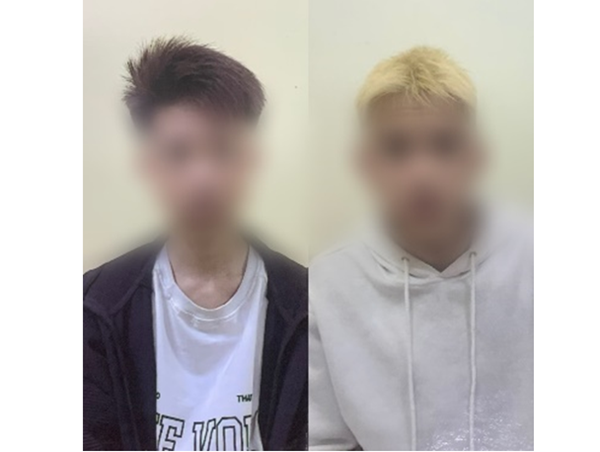 Khởi tố hai thiếu niên cướp giật điện thoại của người đi đường 