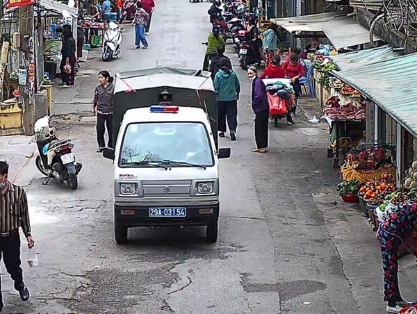 Cần có giải pháp cho vỉa hè không đủ điều kiện sắp xếp