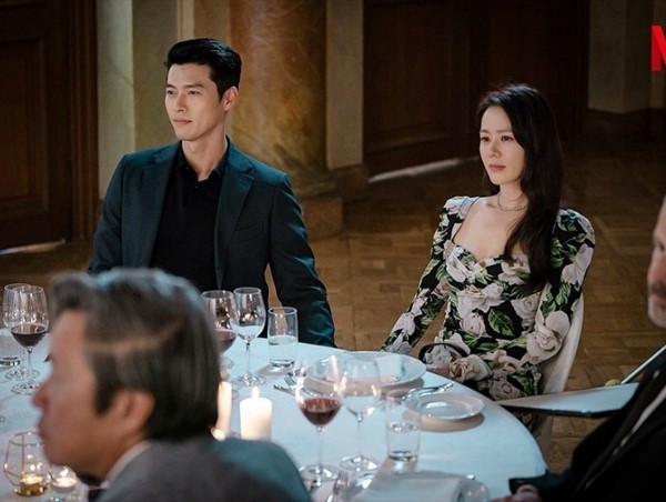 Son Ye Jin không nao núng trước tin đồn ly hôn