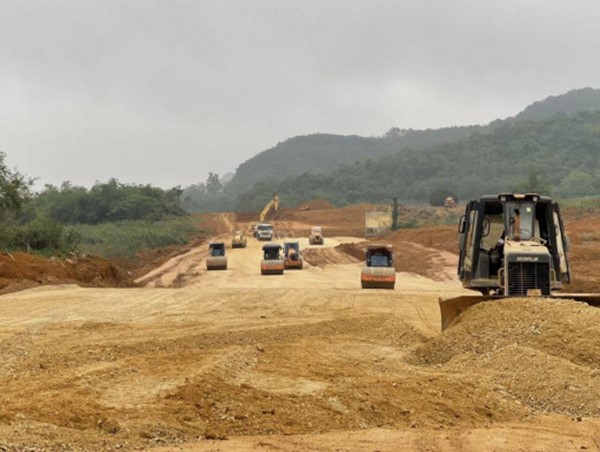 Đảm bảo tiến độ, chất lượng thi công cao tốc QL45 - Nghi Sơn