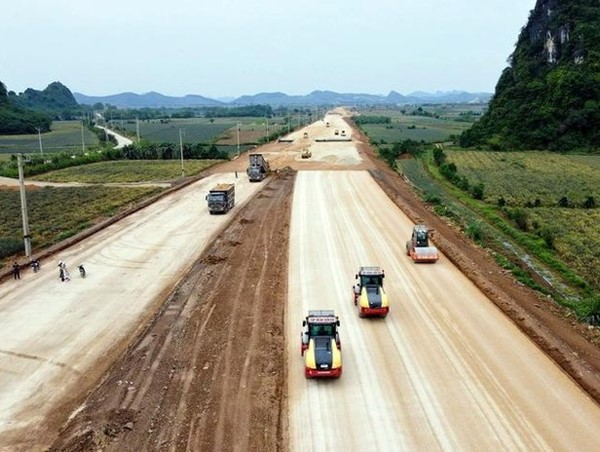 Tăng cường kiểm soát công tác lựa chọn nhà thầu các dự án xây dựng công trình giao thông