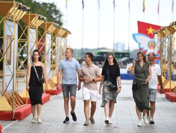 Chính phủ thống nhất nâng thời hạn thị thực điện tử