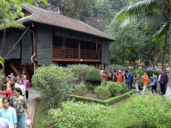 1,2 triệu lượt khách tham quan Khu di tích Chủ tịch Hồ Chí Minh trong 3 tháng đầu năm