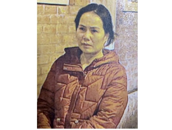 Người phụ nữ giấu ma túy trong hộp kem dưỡng da để giao cho khách