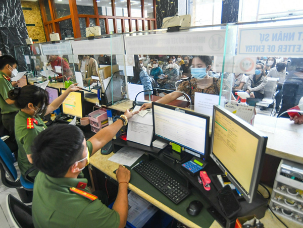 Gỡ vướng về cấp visa điện tử, chứng nhận tạm trú