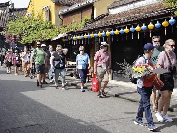 Từ 15/5, tất cả du khách phải mua vé khi vào phố cổ Hội An