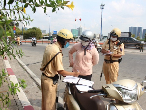 Hà Nội: Xử lý 763 trường hợp vi phạm giao thông trong ngày 8/4