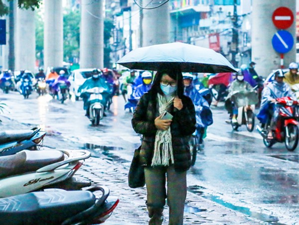 Dự báo thời tiết 9/4: Miền Bắc mưa lạnh, miền Nam vẫn nắng nóng