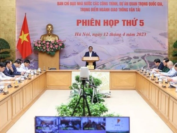 Thủ tướng giao tiến độ khởi công, hoàn thành hàng loạt dự án GTVT trọng điểm