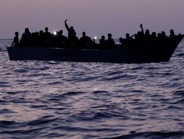 Chìm thuyền chở người di cư, 47 người được cứu sống