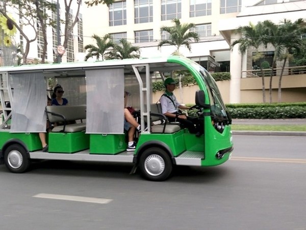 Kiến nghị thí điểm xe điện chở khách tham quan TP Hồ Chí Minh