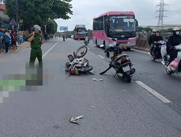 Tai nạn giao thông mới nhất hôm nay (3/5/2023): 4 xe máy tông liên hoàn, 2 người tử vong