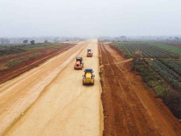 Khẩn trương hoàn thành dự án thành phần đầu tư xây dựng đoạn Vạn Ninh - Cam Lộ