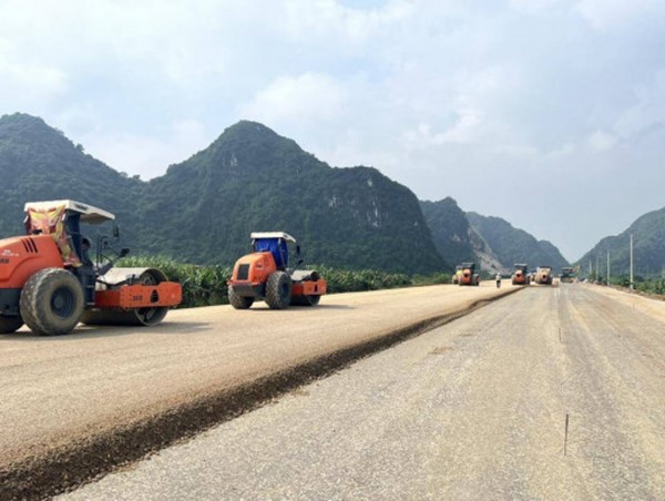 Đẩy nhanh tiến độ thi công đoạn cuối tuyến cao tốc Mai Sơn - QL45