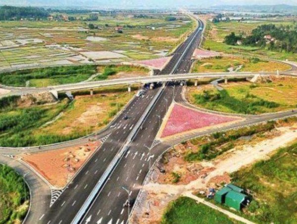 Tháo gỡ điểm nghẽn về giải phóng mặt bằng, nguồn vật liệu xây dựng để đẩy nhanh tiến độ các dự án trọng điểm