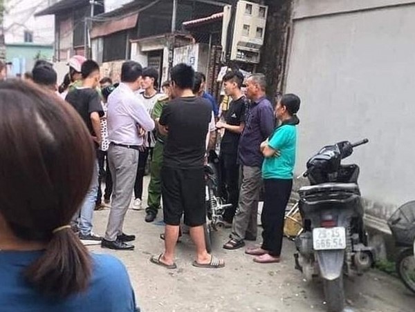 Khởi tố cô gái đâm 3 người trong đám cưới tại Phúc Thọ