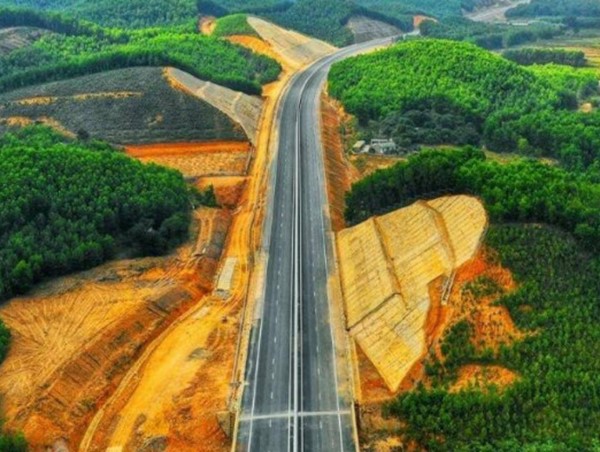 Phát triển vận tải vùng Tây Nguyên hiện đại, đồng bộ, giảm chi phí, bảo đảm quốc phòng, an ninh