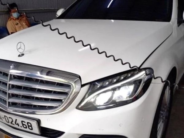 Đơn vị đánh trượt kiểm định xe Mercedes phải xin lỗi chủ phương tiện