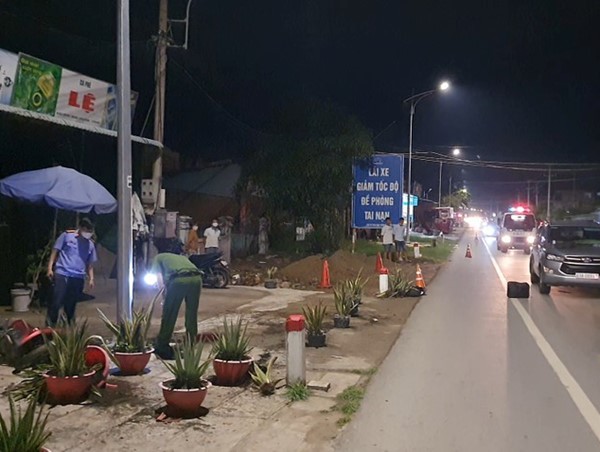 Tai nạn giao thông mới nhất hôm nay (23/5/2023): Va chạm với ô tô, nam thanh niên chạy xe máy tử vong