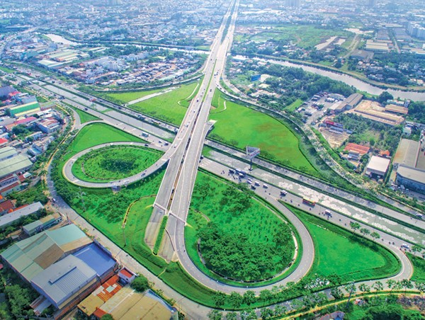 Thúc đẩy phát triển vận tải vùng Đông Nam Bộ