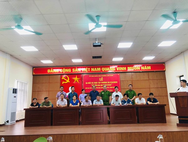 Phường Lĩnh Nam, quận Hoàng Mai: Ra mắt mô hình "Tổ liên gia an toàn phòng cháy chữa cháy"