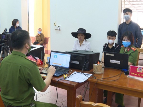 Biểu dương 19 tỉnh, thành phố hoàn thành chỉ tiêu cấp Căn cước công dân trước thời hạn