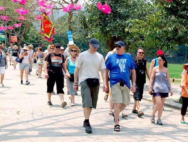 Hơn 5,5 triệu lượt khách quốc tế đến Việt Nam trong 6 tháng