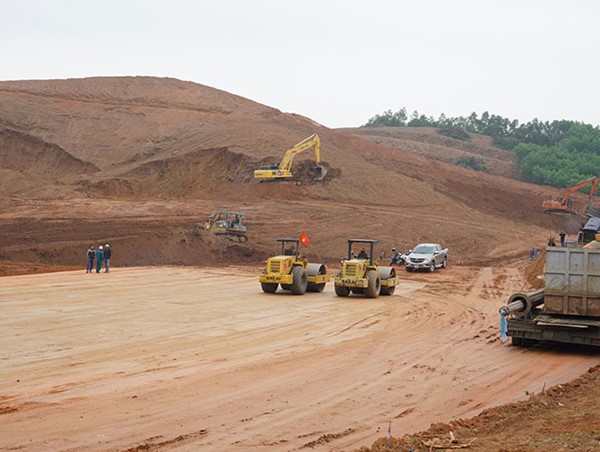 Thành lập 2 tổ công tác kiểm tra, gỡ khó vật liệu thi công cao tốc Bắc-Nam