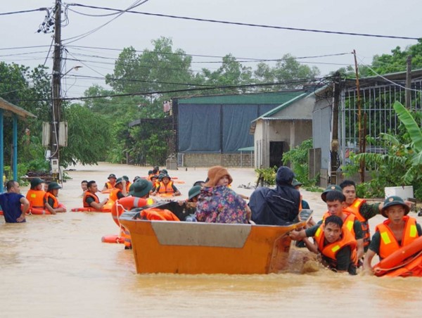 Chủ động bảo đảm an toàn cho người dân và cơ sở hạ tầng trong mùa mưa lũ