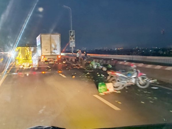 Tai nạn giao thông mới nhất hôm nay (9/7/2023): Ô tô tự gây tai nạn khiến 5 người thương vong