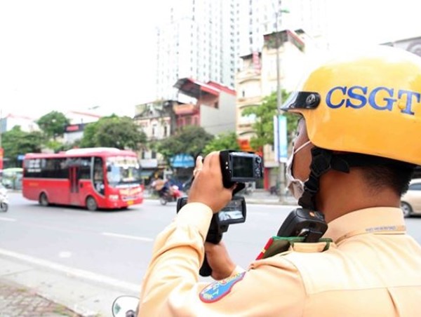 Thu hồi phù hiệu hơn 11.000 phương tiện kinh doanh vận tải vi phạm tốc độ