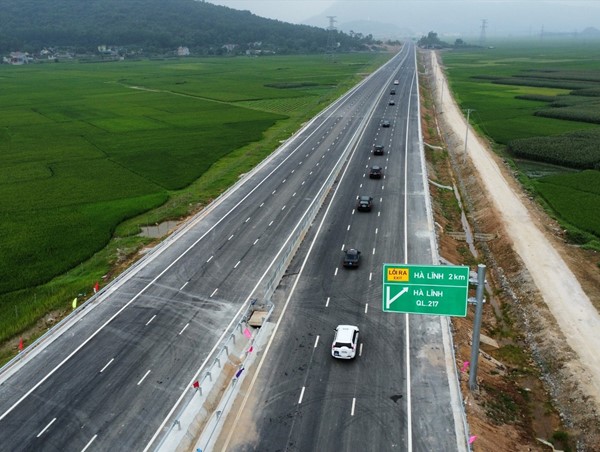 Đề xuất thu phí đường cao tốc do Nhà nước đầu tư
