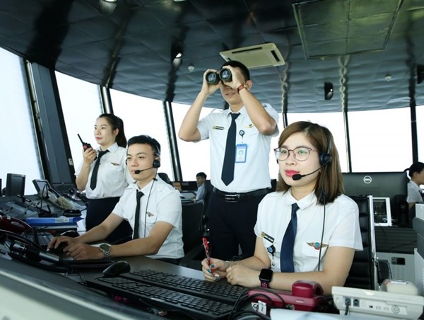 Tăng cường công tác đảm bảo an toàn hoạt động bay