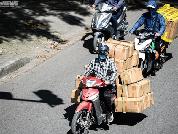 Thời tiết ngày 27/7: Bão Doksuri đang tiến vào Biển Đông, Bắc Bộ và Trung Bộ tiếp tục nắng nóng gay gắt