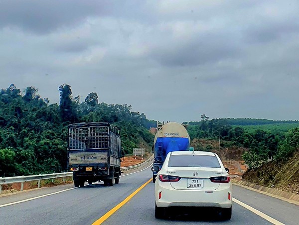 Quảng Trị đề xuất phương án đầu tư xây dựng Quốc lộ 15D