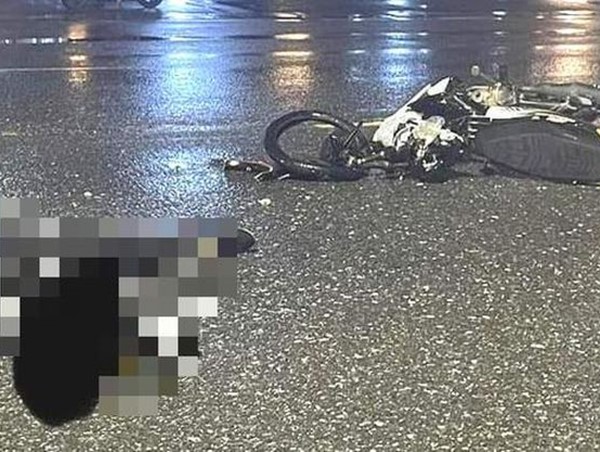 Tai nạn giao thông mới nhất hôm nay (6/8/2023): Va chạm với xe ô tô, nam thanh niên đi xe máy tử vong