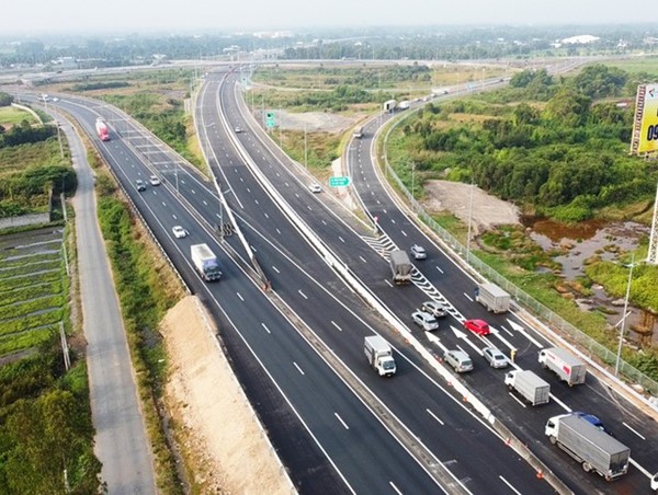 Cần quyết liệt hơn nữa trong triển khai các dự án trọng điểm ngành giao thông