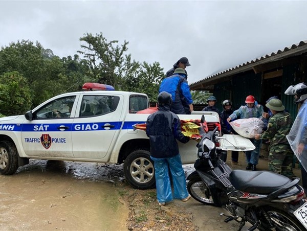 Tập trung phòng, chống, giảm thiểu thiệt hại do sạt lở đất, bờ sông, bờ biển và lũ quét