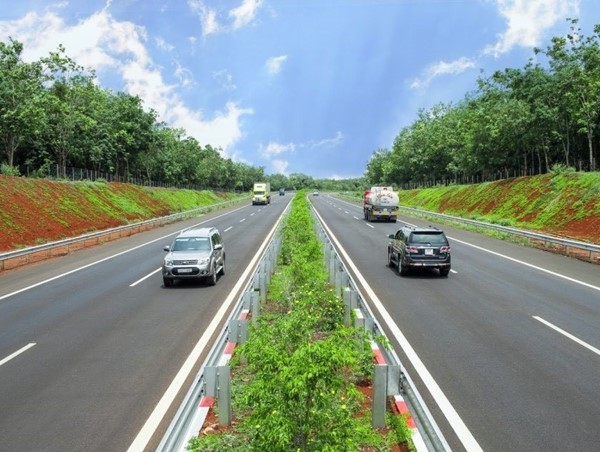 Đề xuất điều chỉnh mức giá sử dụng dịch vụ đường cao tốc đối với xe loại 4, loại 5 