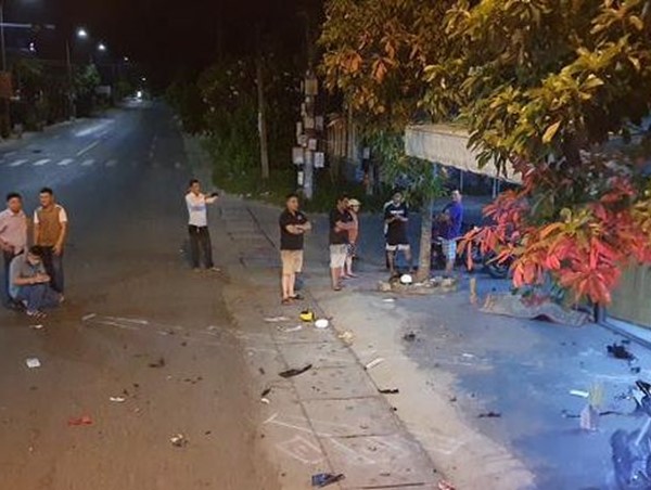 Tai nạn giao thông mới nhất hôm nay (10/8/2023): Hai xe máy tông trực diện tại ngã tư, 2 nam thanh niên tử vong