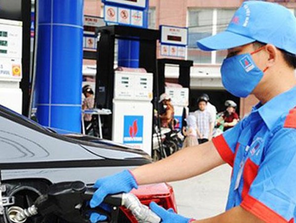 Ngày 11/8: Xăng dầu trong nước tăng, cao 