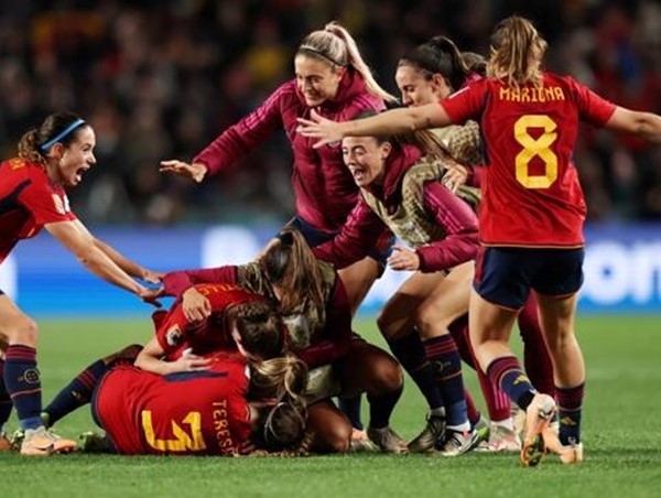 Tây Ban Nha lần đầu tiên giành quyền vào chung kết World Cup nữ