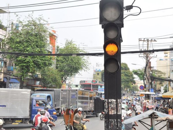 Bộ GTVT phản hồi kiến nghị lắp đặt đèn tín hiệu giao thông tại các giao lộ trên QL1 qua Bình Thuận 