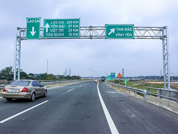 Bộ GTVT trả lời kiến nghị cử tri tỉnh Phú Thọ về nút giao IC8 đường cao tốc Nội Bài - Lào Cai đi ra QL2