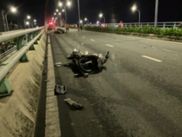 Tai nạn giao thông mới nhất hôm nay (19/8/2023): Tìm nhân chứng vụ tai nạn khiến 2 người tử vong ở Hà Nội