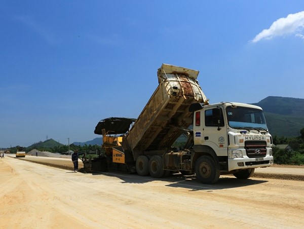 Bộ GTVT thúc tiến độ dự án cao tốc đoạn Mai Sơn - Quốc lộ 45 và đoạn Quốc lộ 45 - Nghi Sơn