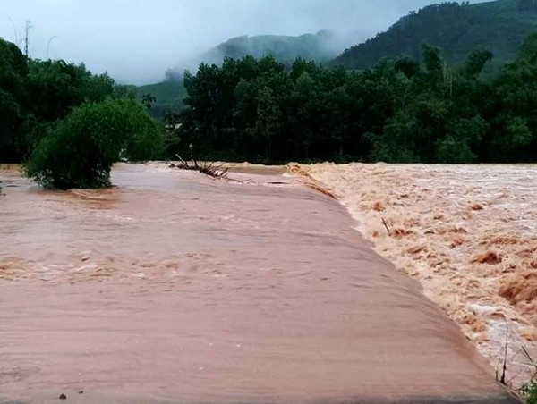 Chủ động ứng phó với mưa lớn cục bộ, dông lốc